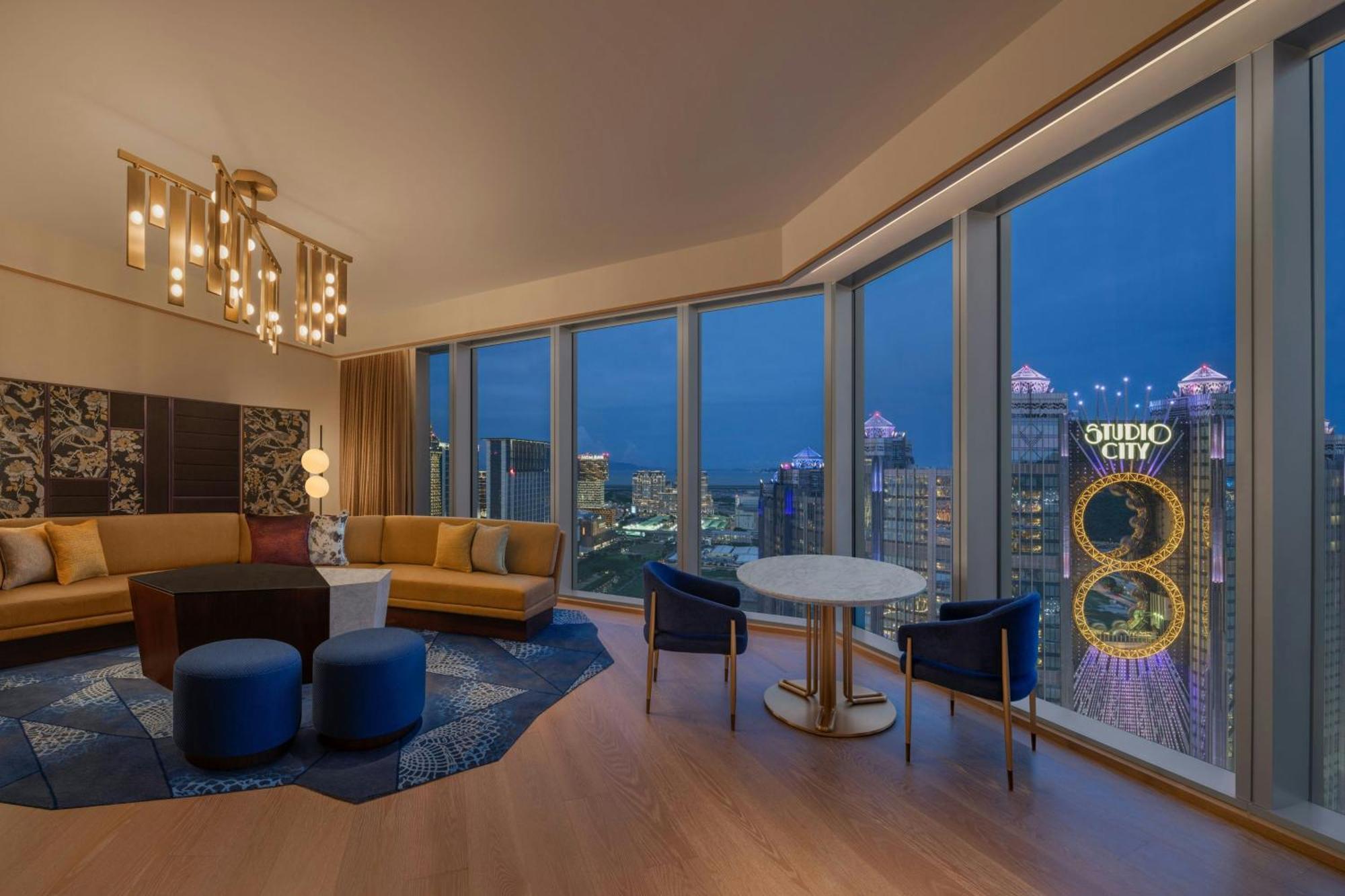 W Macau - Studio City 外观 照片 Suite at the hotel