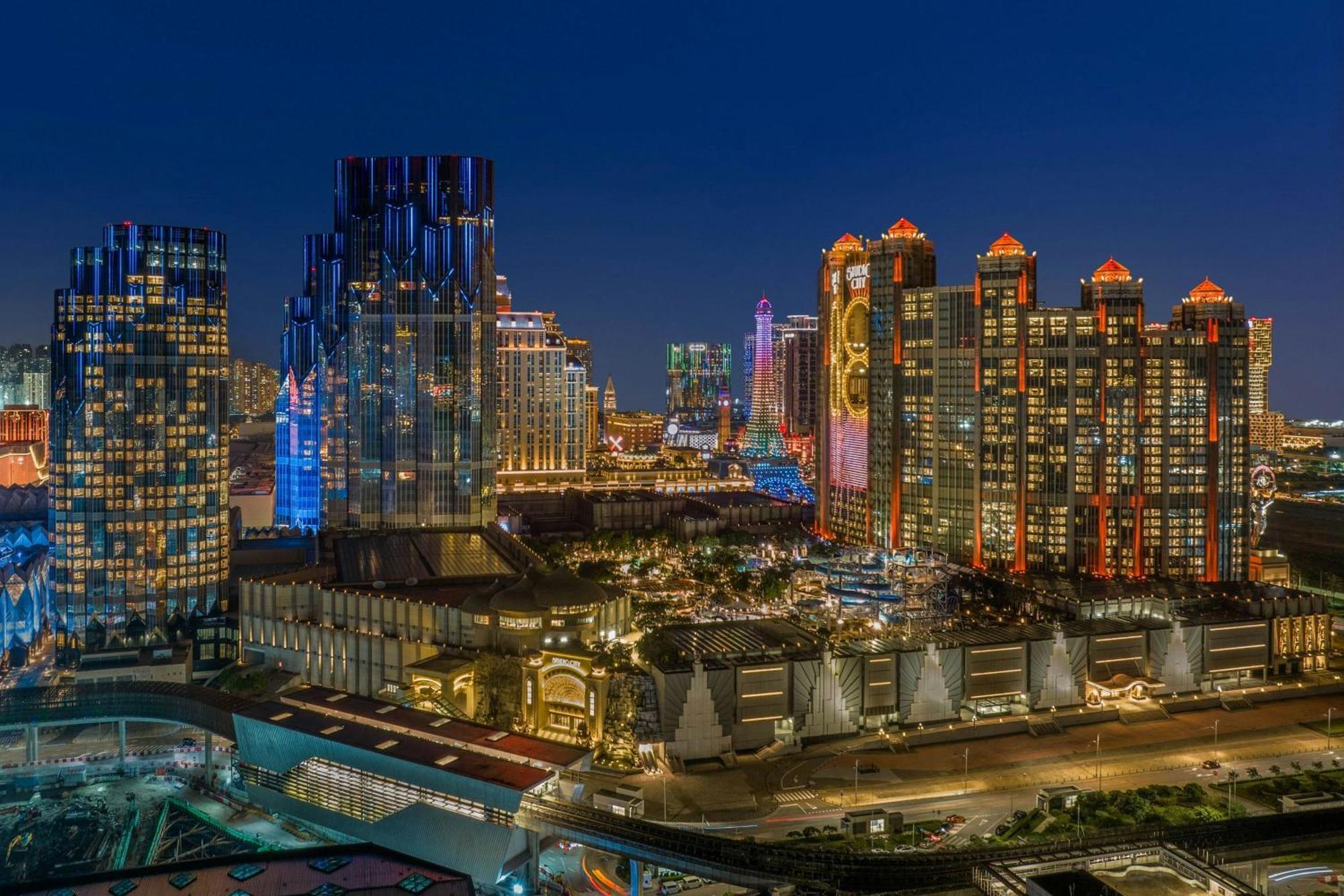 W Macau - Studio City 外观 照片 View of the district